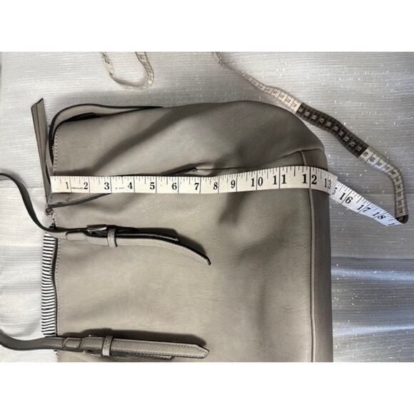 URBAN OUTFITTERS GRAY PURSE - Picture 6 of 7